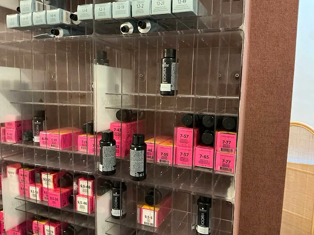 Voorraad schwarzkopf haarverzorging - afbeelding 15 van  46
