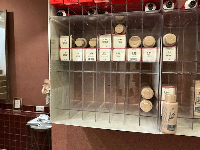 Voorraad schwarzkopf haarverzorging - afbeelding 24 van  46