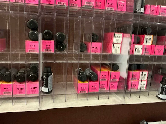 Voorraad schwarzkopf haarverzorging - afbeelding 26 van  46