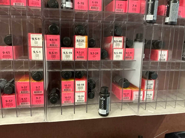 Voorraad schwarzkopf haarverzorging - afbeelding 27 van  46