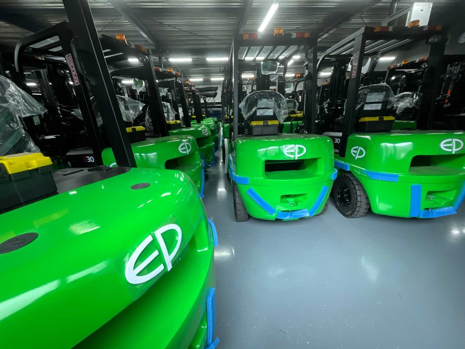 Voorraad vorkheftrucks & materieel