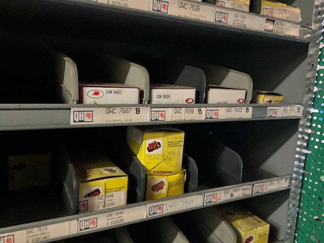 Voorraad wielremcilinders, hulpcilinder -onderdelen, wiellagers - afbeelding 2 van  26
