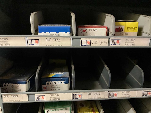 Voorraad wielremcilinders, hulpcilinder -onderdelen, wiellagers - afbeelding 3 van  26