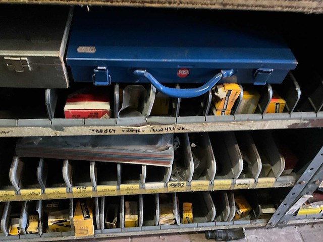 Voorraad wielremcilinders, hulpcilinder -onderdelen, wiellagers - afbeelding 18 van  26