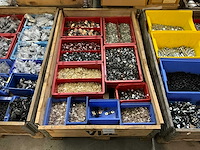 Voorraad zekeringen - afbeelding 1 van  8