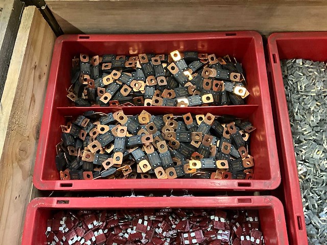 Voorraad zekeringen - afbeelding 2 van  8