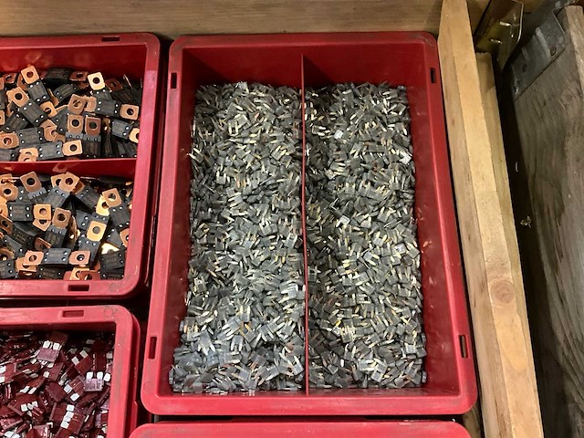 Voorraad zekeringen - afbeelding 6 van  8