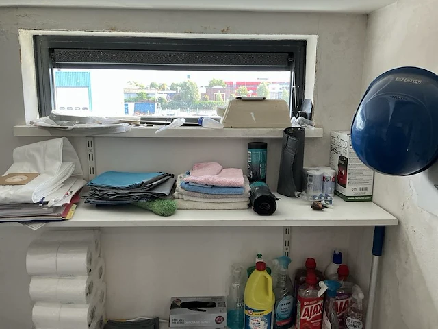 Voorraadkast inhoud - afbeelding 2 van  5
