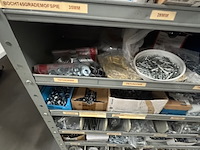 Voorraadkast met ijzerwaren - afbeelding 14 van  16