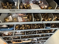 Voorraadkast met koppelingen - afbeelding 3 van  15