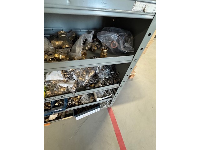 Voorraadkast met koppelingen - afbeelding 7 van  15