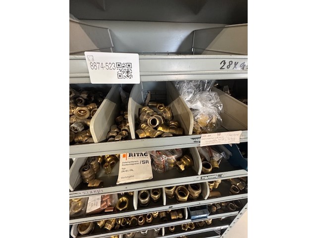 Voorraadkast met koppelingen - afbeelding 14 van  15