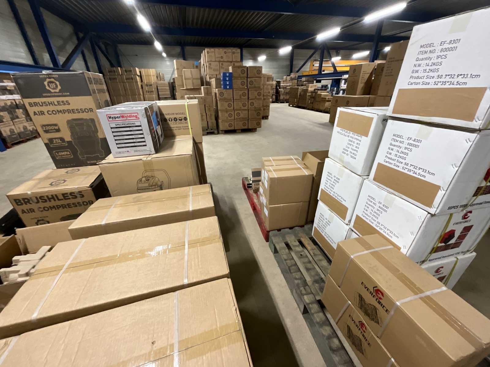 Voorraadopruiming intern transport & gereedschappen.