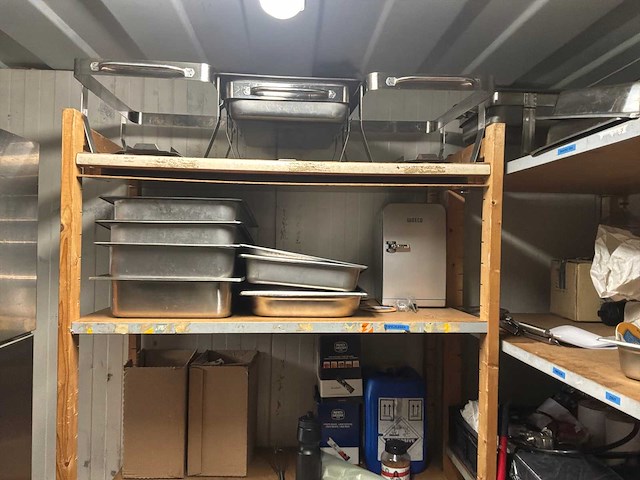 Voorraadstelling met inhoud - afbeelding 3 van  9