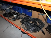 Voorraden op 3 legborden w.o. inbouwdozen, afdekplaten, restantkabels etc. let op! ophalen op eerste afhaaldag - afbeelding 9 van  9