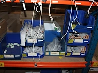 Voorraden op 4 legborden w.o. led lijnstrips, tl buizen, starters en inbouwsensoren let op! ophalen op eers... - afbeelding 5 van  8