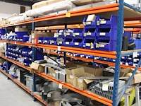 Voorraden op vijf legborden w.o. kabelgootonderdelen, afhangmaterialen, klemmen, beugels etc. let op! ophal...
