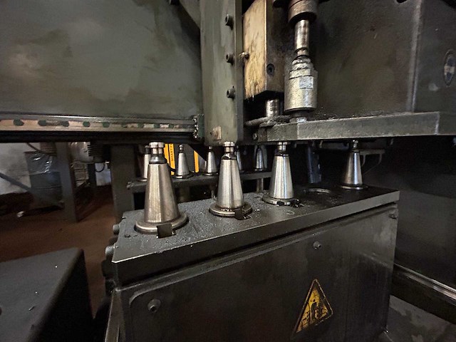 Voortman - 2019 - v310 - plaatbewerkingsmachine plasma bevel en boorunit - afbeelding 4 van  45