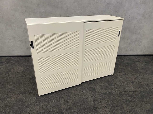 Voortman - akoestische stalen schuifdeurkast met sleutel - afbeelding 5 van  9