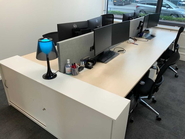 Voortman duo werkplek met 2 x interstuhl bureaustoel en 2 x ladeblok - afbeelding 5 van  10