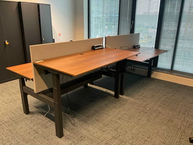Voortman elektrisch duo zit-sta bureau (2x) - afbeelding 1 van  7