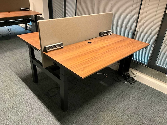 Voortman elektrisch duo zit-sta bureau (3x) - afbeelding 2 van  7