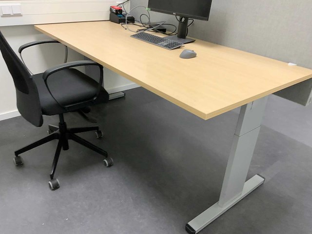 Voortman werkplek met bureaustoel en ladeblok - afbeelding 3 van  10