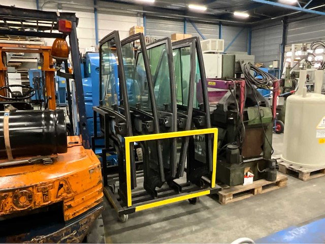 Vorkheftruck deur (5x) - afbeelding 1 van  1