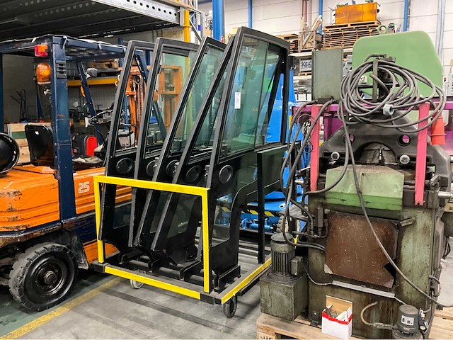 Vorkheftruck deur (5x) - afbeelding 1 van  2