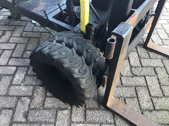 Vorkheftruck - afbeelding 6 van  11