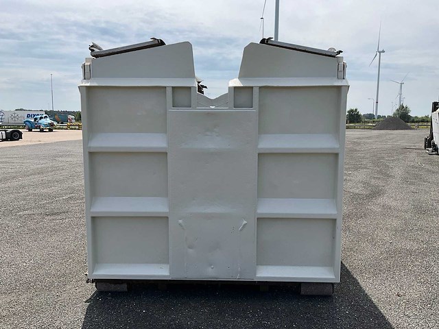 Vossebelt haakarm container 23m3 met hydraulische milieukleppen - afbeelding 6 van  11