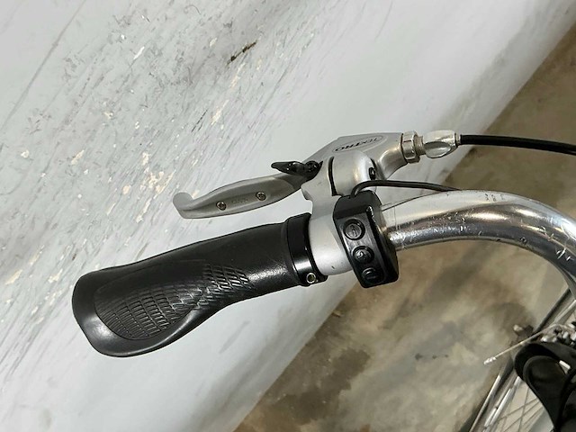 Votani elektrische damesfiets - afbeelding 8 van  10