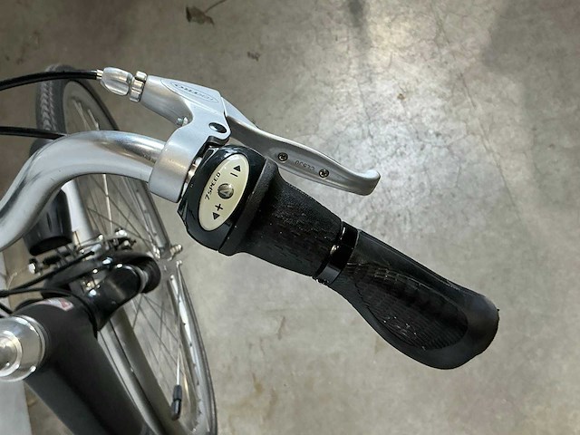Votani elektrische damesfiets - afbeelding 10 van  10