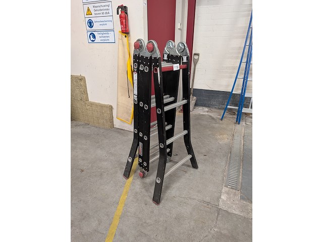 Vouwladder altrex, varitrex, 4x 4 treeds - afbeelding 1 van  7