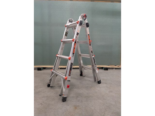 Vouwladder little giant, 4x4 leveler - afbeelding 2 van  9