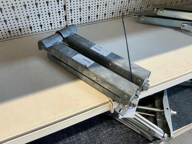 Vouwwagen uitdraaisteun (2x) - afbeelding 1 van  3