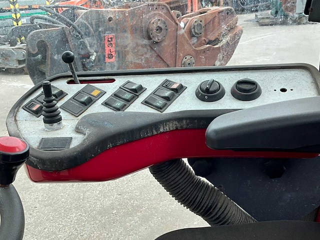 Vpm 3400 werktuig drager - afbeelding 2 van  14