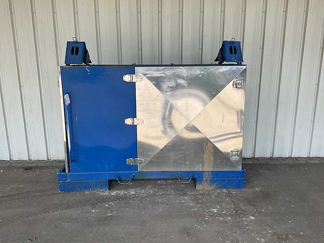 Vrachtauto materiaalkist - afbeelding 1 van  8