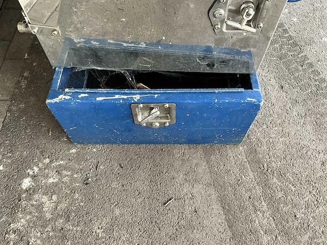 Vrachtauto materiaalkist - afbeelding 5 van  8