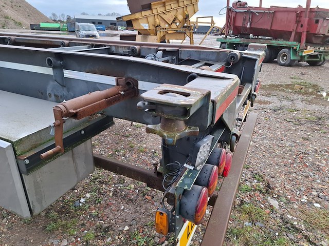 Vrachtwagen aanhanger bulthuis, tdga 03, bouwjaar 2004 - afbeelding 18 van  34