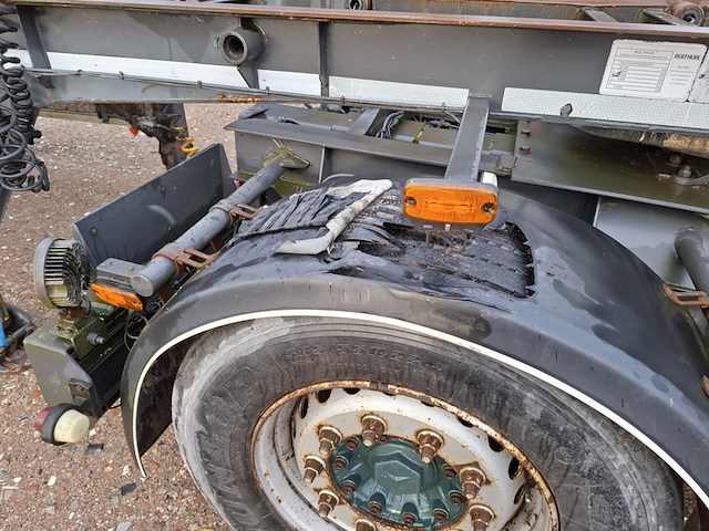 Vrachtwagen aanhanger bulthuis, tdga 03, bouwjaar 2004 - afbeelding 26 van  34