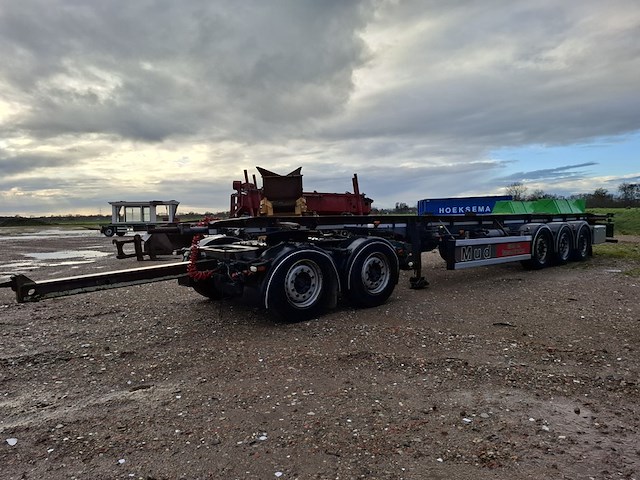 Vrachtwagen aanhanger bulthuis, tdga 03, bouwjaar 2004 - afbeelding 34 van  34