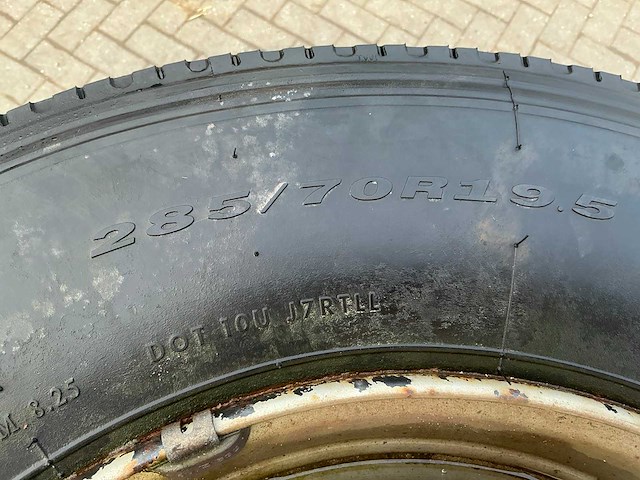 Vrachtwagen band wel velg (4x) - afbeelding 6 van  6