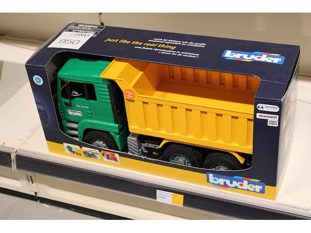 Vrachtwagen burder mantga. - afbeelding 1 van  2