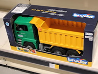 Vrachtwagen burder mantga. - afbeelding 1 van  2