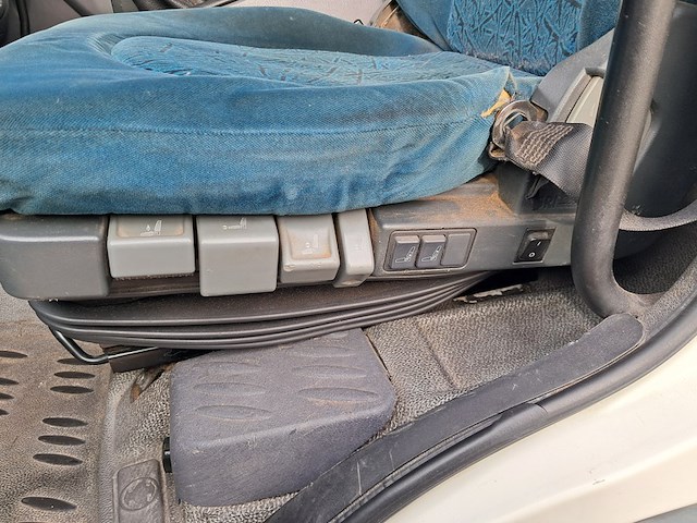 Vrachtwagen / camper, daf, ae45bf, 2002 - afbeelding 33 van  108