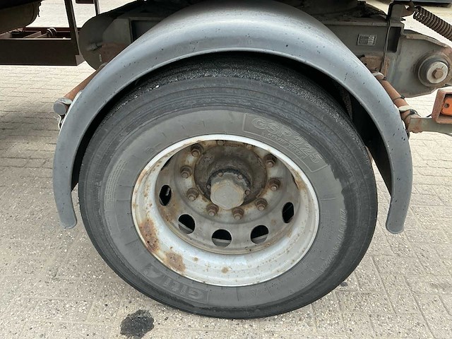 Vrachtwagen container aanhangwagen - afbeelding 5 van  22