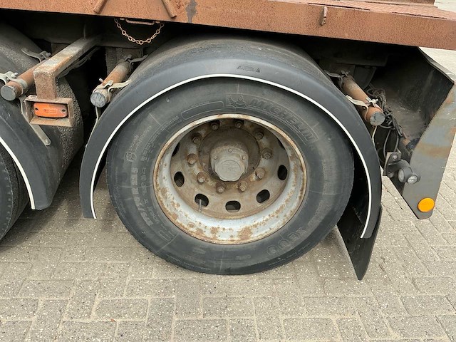 Vrachtwagen container aanhangwagen - afbeelding 10 van  22