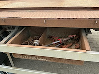 Vrachtwagen container aanhangwagen - afbeelding 6 van  22