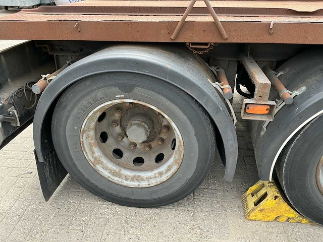Vrachtwagen container aanhangwagen - afbeelding 8 van  22